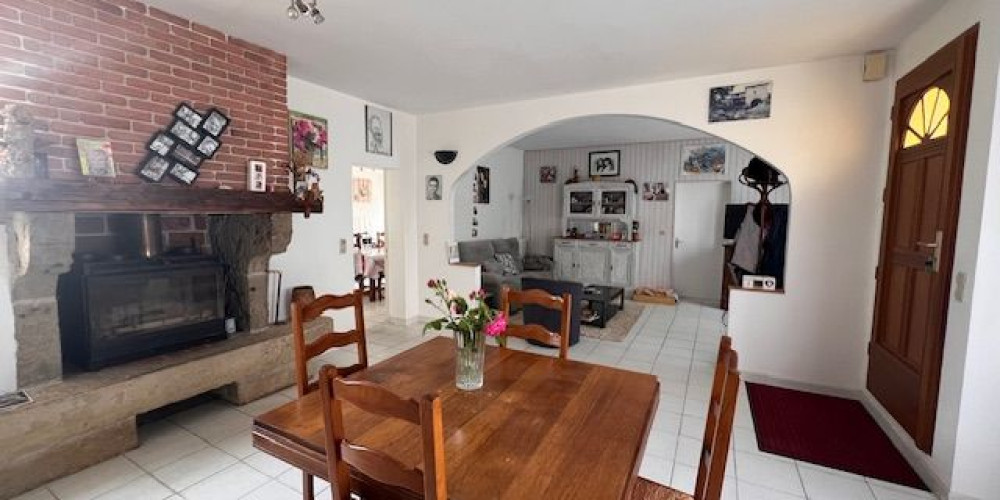 maison à VILLENEUVE DE MARSAN (40190)